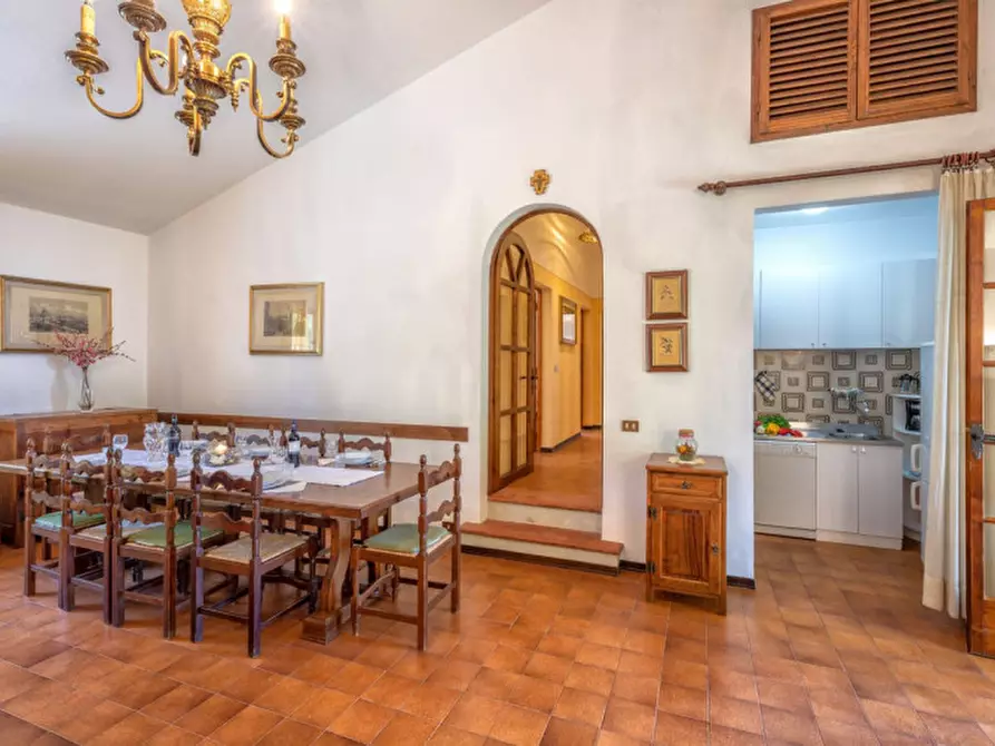 Immagine 21 di Villa in vendita  in Querceto a Loro Ciuffenna