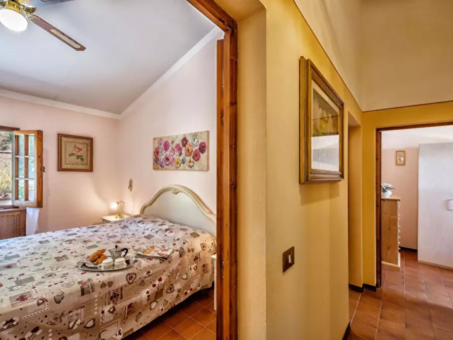 Immagine 23 di Villa in vendita  in Querceto a Loro Ciuffenna