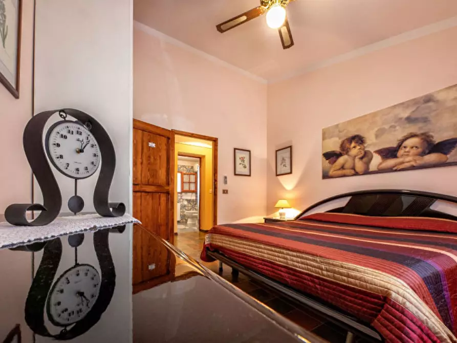 Immagine 26 di Villa in vendita  in Querceto a Loro Ciuffenna