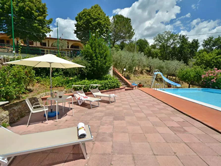 Immagine 43 di Villa in vendita  in Querceto a Loro Ciuffenna