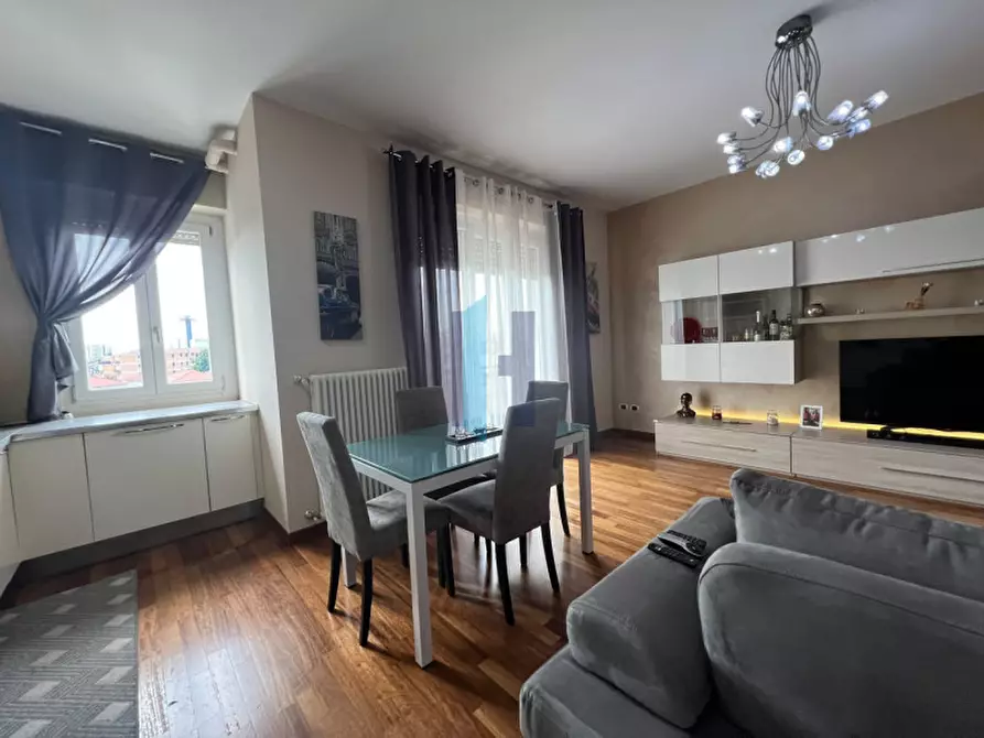 Immagine 3 di Appartamento in vendita  in Viale Duca degli Abruzzi 97 a Brescia