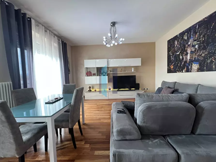 Immagine 4 di Appartamento in vendita  in Viale Duca degli Abruzzi 97 a Brescia