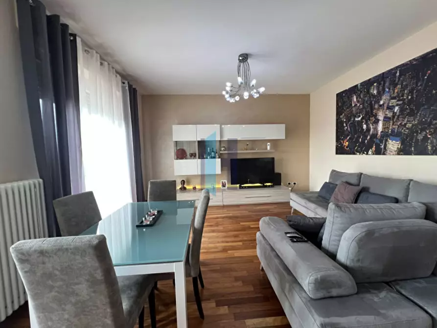 Immagine 9 di Appartamento in vendita  in Viale Duca degli Abruzzi 97 a Brescia