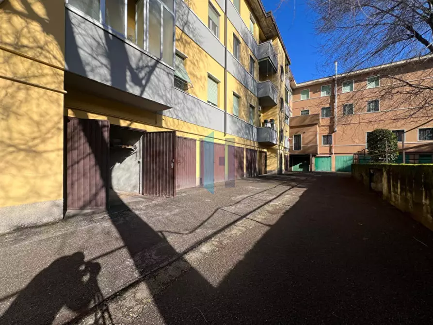 Immagine 1 di Garage in vendita  in Via Torricella di Sopra a Brescia