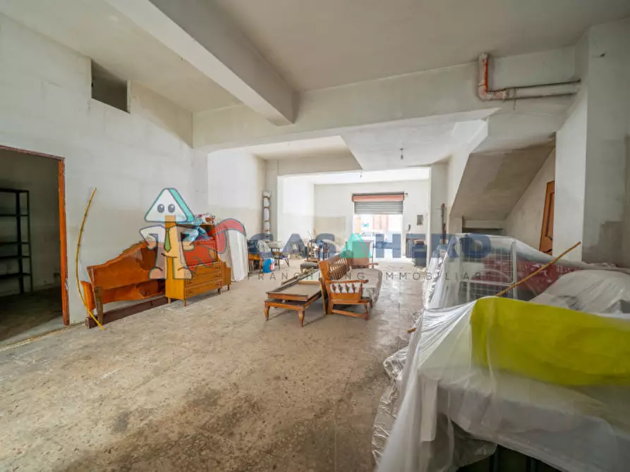 Immagine 2 di Magazzino in affitto  in Via Lanza a Bagheria