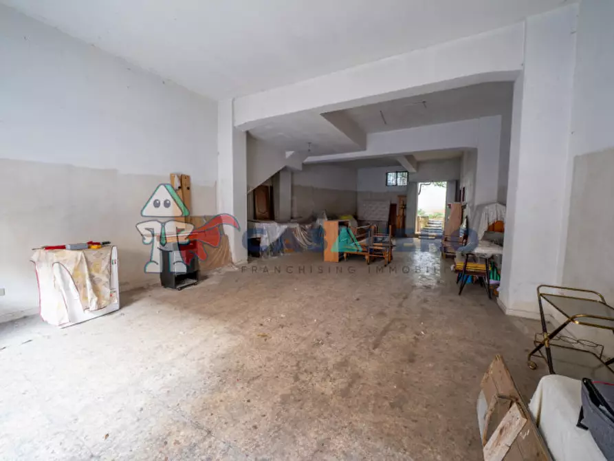 Immagine 3 di Magazzino in affitto  in Via Lanza a Bagheria