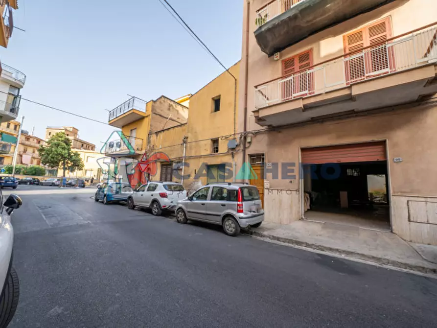 Immagine 10 di Magazzino in affitto  in Via Lanza a Bagheria