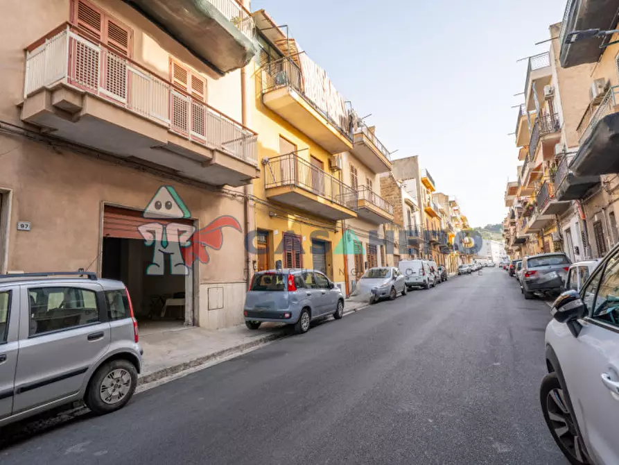 Immagine 11 di Magazzino in affitto  in Via Lanza a Bagheria
