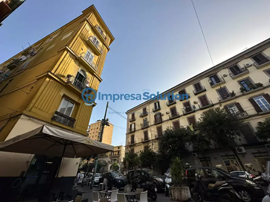 Immagine 4 di Attività commerciale in vendita  in Corso Giuseppe Garibaldi a Napoli
