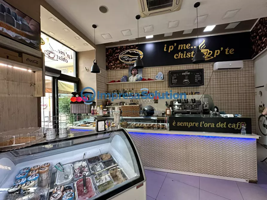 Immagine 8 di Attività commerciale in vendita  in Corso Giuseppe Garibaldi a Napoli