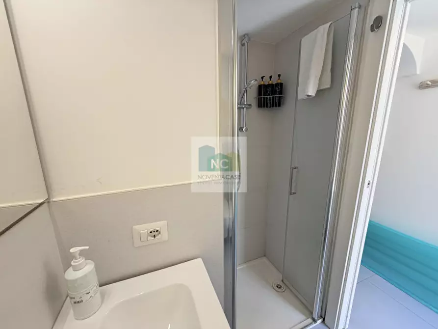 Immagine 8 di Appartamento in vendita  in via marina a Forio
