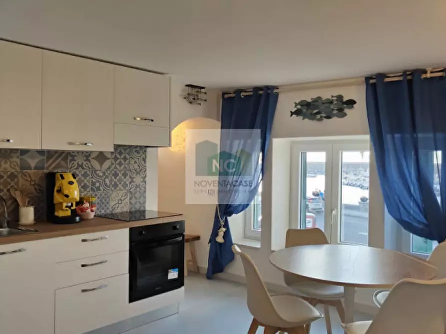 Immagine 17 di Appartamento in vendita  in via marina a Forio