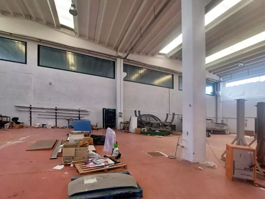Immagine 6 di Capannone industriale in vendita  in Via Pennaluce, 66054 Vasto CH, Italia a Vasto