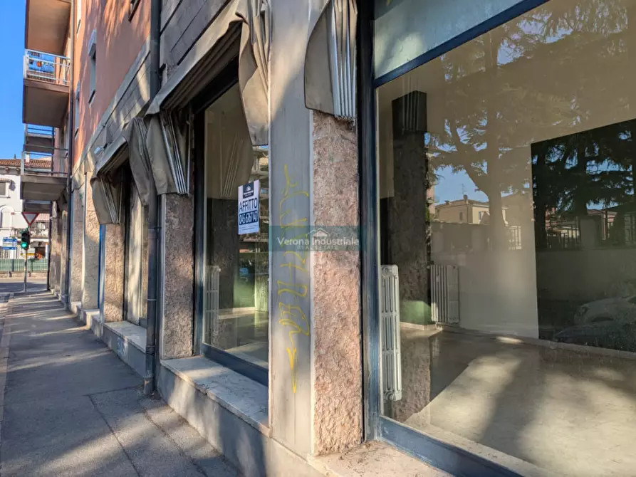 Immagine 5 di Negozio in affitto  in Via Bassini Verona a Verona
