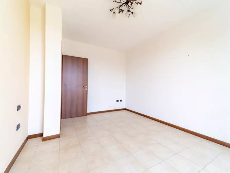 Immagine 6 di Appartamento in vendita  in Viale Lombardia, 6 a Parma