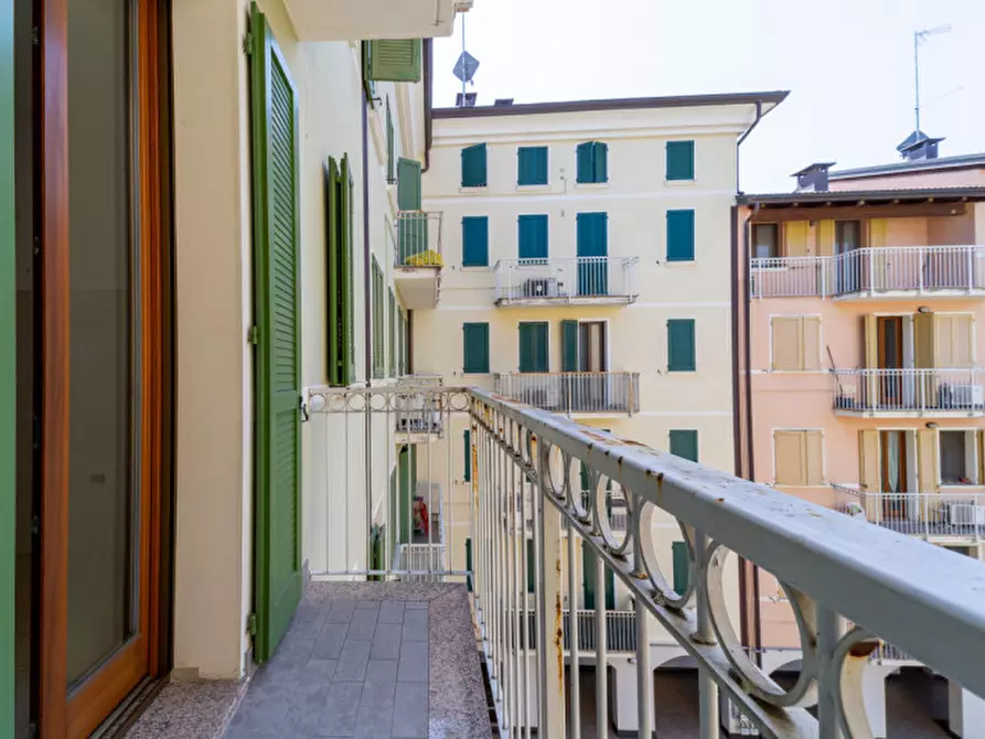 Immagine 9 di Appartamento in vendita  in Viale Lombardia, 6 a Parma