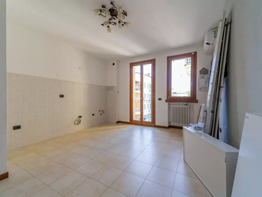 Immagine 15 di Appartamento in vendita  in Viale Lombardia, 6 a Parma