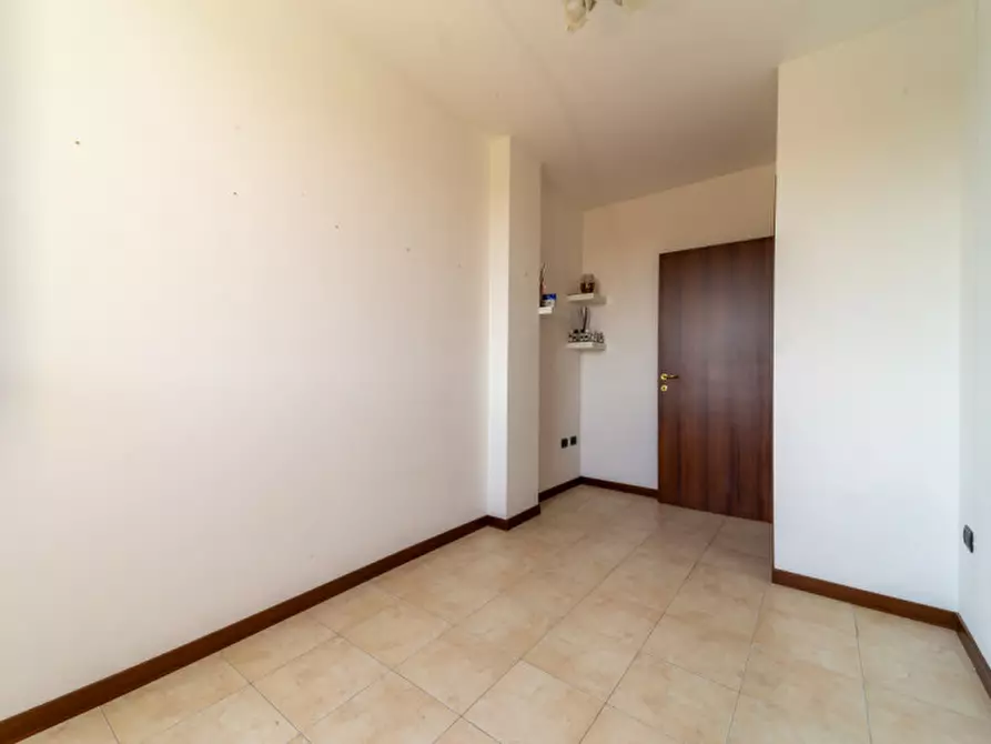 Immagine 17 di Appartamento in vendita  in Viale Lombardia, 6 a Parma