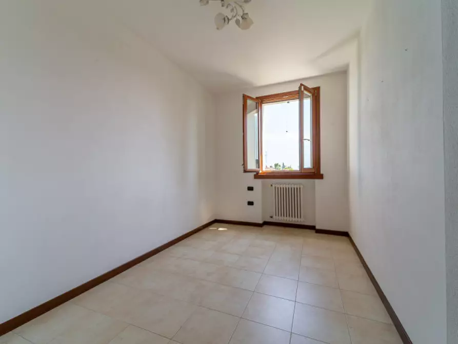 Immagine 18 di Appartamento in vendita  in Viale Lombardia, 6 a Parma