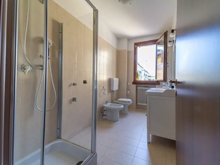 Immagine 23 di Appartamento in vendita  in Viale Lombardia, 6 a Parma