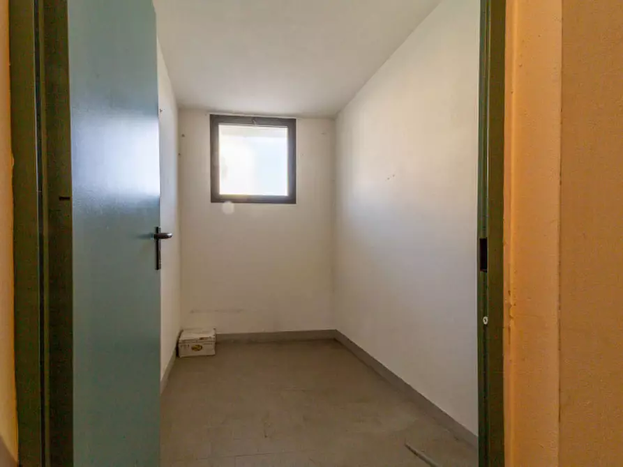 Immagine 26 di Appartamento in vendita  in Viale Lombardia, 6 a Parma