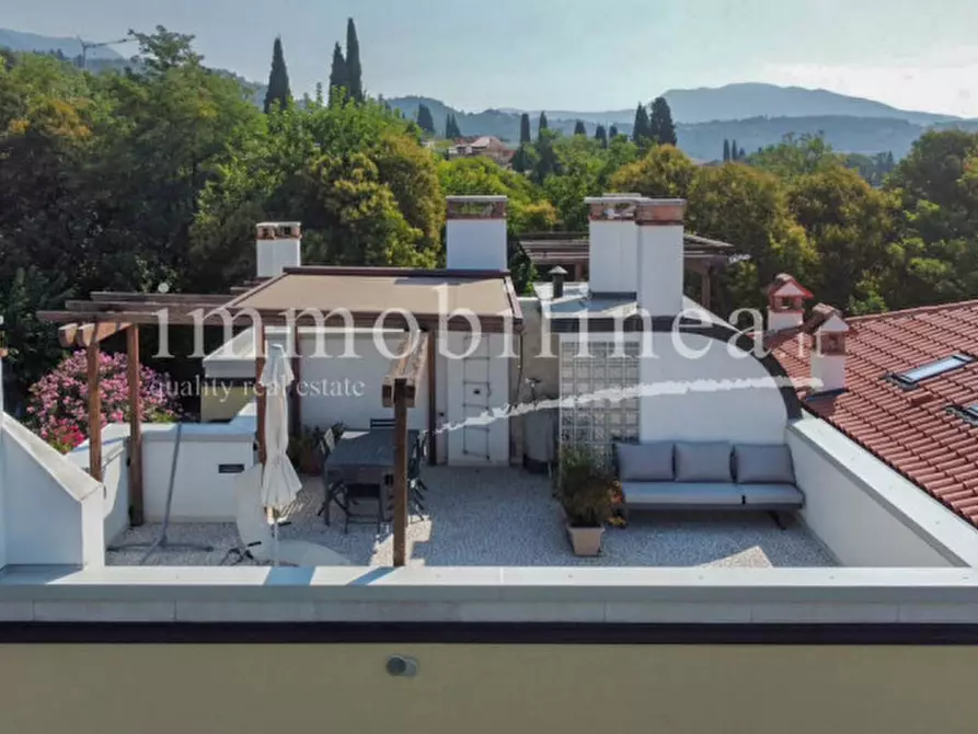 Immagine 6 di Appartamento in vendita  in VIA EMILIO SALGARI n. 19 Piano 1-2 a Garda