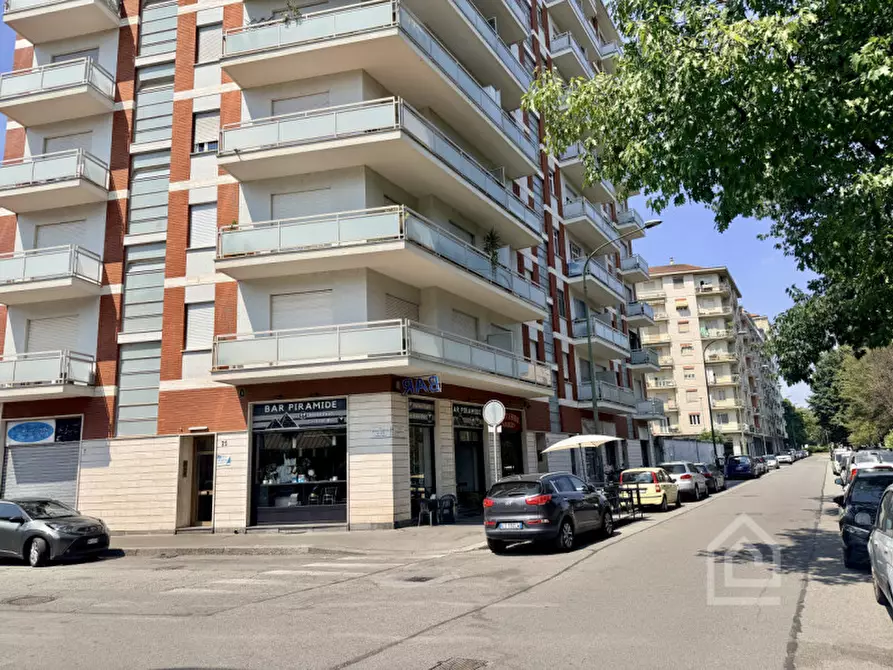 Immagine 9 di Attività commerciale in vendita  in Corso Taranto 22 a Torino