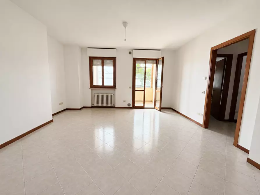Immagine 1 di Appartamento in vendita  a Senigallia