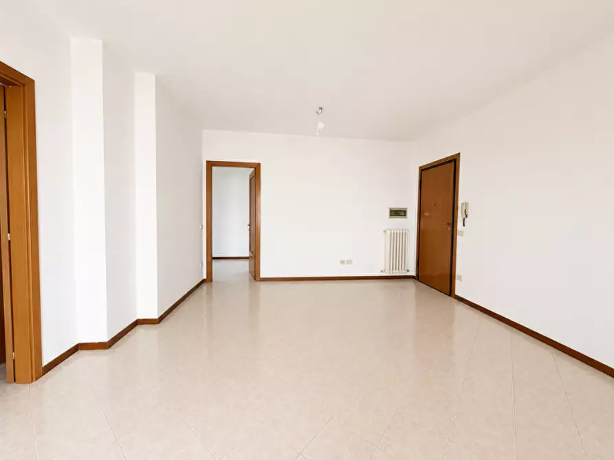 Immagine 3 di Appartamento in vendita  a Senigallia