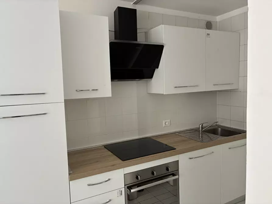 Immagine 4 di Appartamento in affitto  a Vicenza
