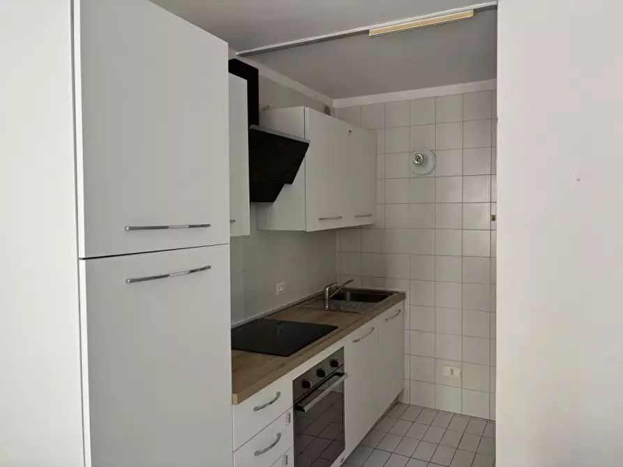 Immagine 5 di Appartamento in affitto  a Vicenza