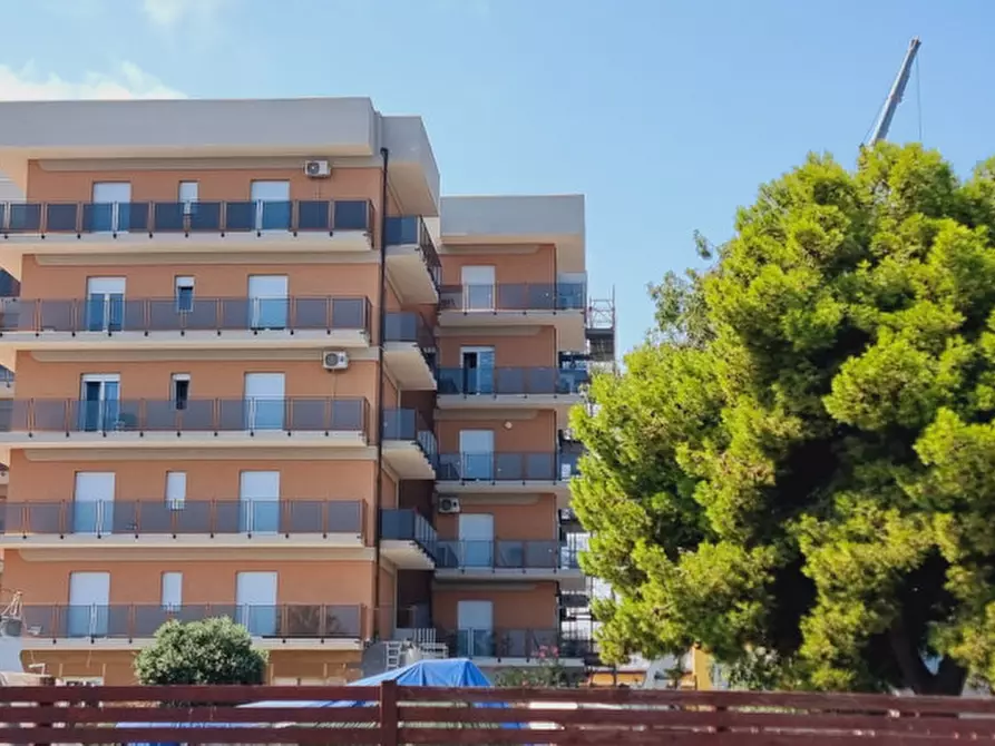 Immagine 1 di Appartamento in vendita  in Via Acqueviole a Milazzo