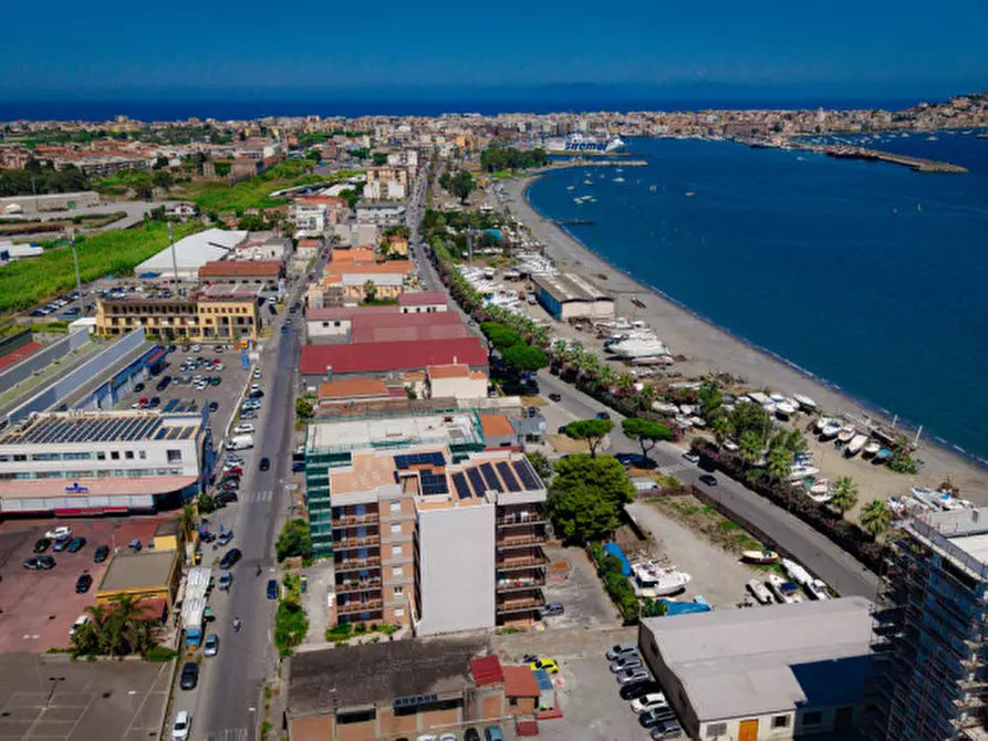 Immagine 3 di Appartamento in vendita  in Via Acqueviole a Milazzo