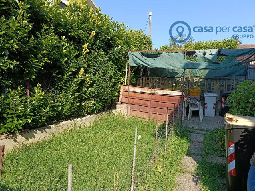 Immagine 35 di Casa trifamiliare in vendita  a Ceregnano