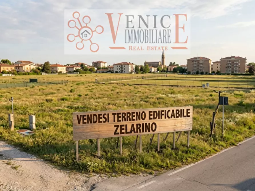 Immagine 1 di Terreno in vendita  a Venezia