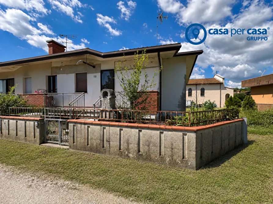 Immagine 1 di Casa bifamiliare in vendita  in Via Cao Marina a Porto Viro