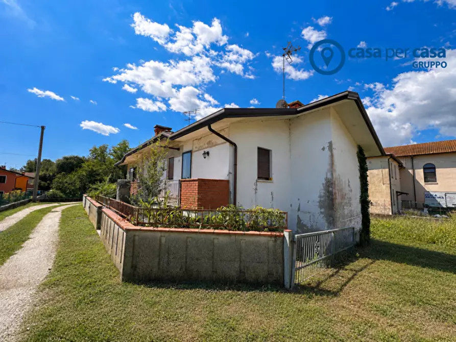 Immagine 2 di Casa bifamiliare in vendita  in Via Cao Marina a Porto Viro