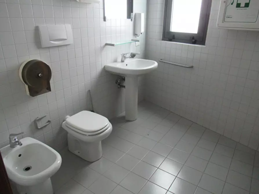 Immagine 15 di Ufficio in affitto  in via trento 35 a Villorba
