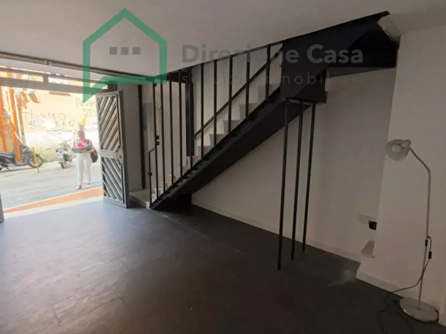 Immagine 5 di Negozio in vendita  in via piazzolla al trivio,19 a Napoli