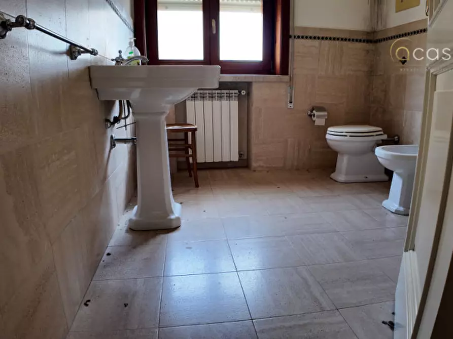 Immagine 9 di Palazzo in vendita  in Via Cesare Cantu snc a Camporeale