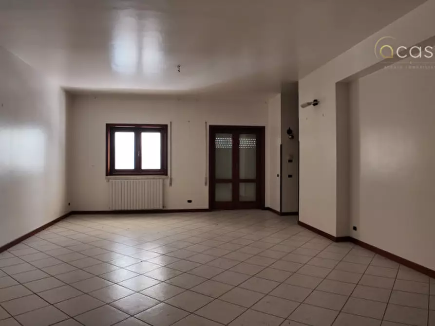 Immagine 14 di Palazzo in vendita  in Via Cesare Cantu snc a Camporeale