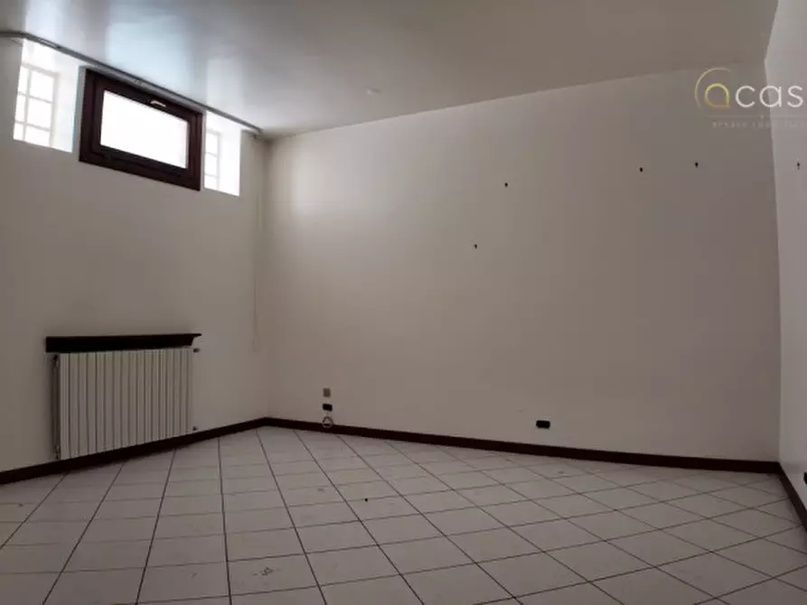 Immagine 16 di Palazzo in vendita  in Via Cesare Cantu snc a Camporeale