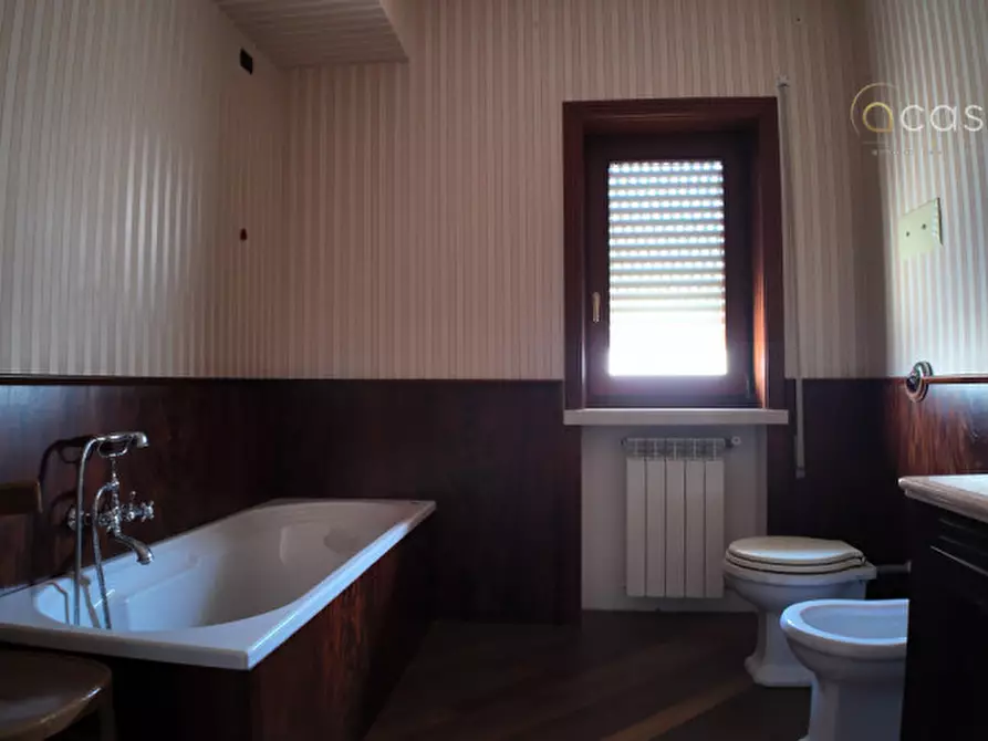Immagine 32 di Palazzo in vendita  in Via Cesare Cantu snc a Camporeale