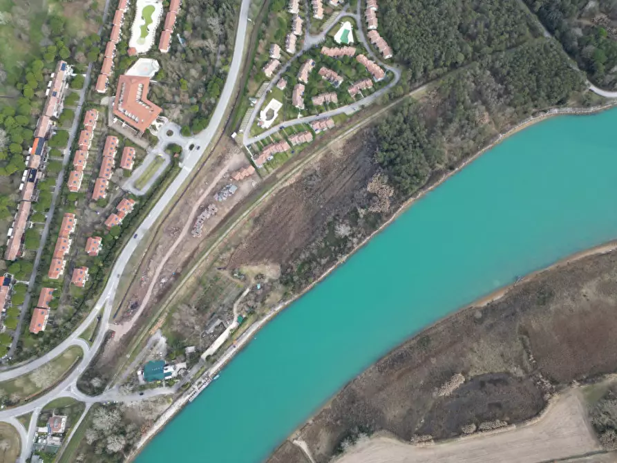 Immagine 23 di Terreno in vendita  a Lignano Sabbiadoro