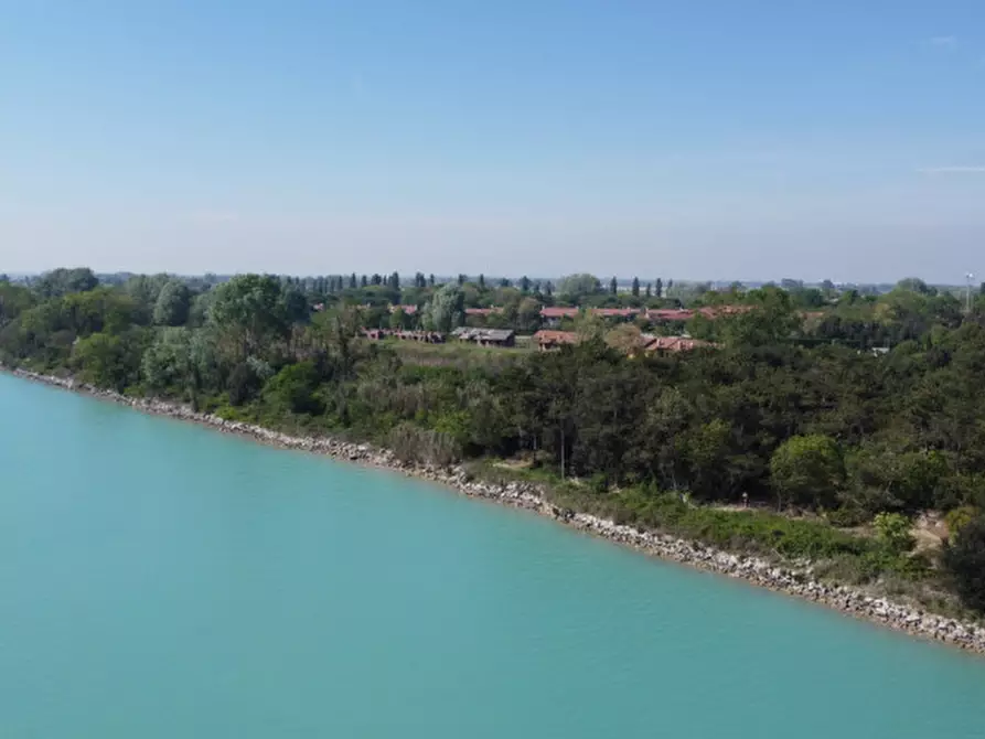 Immagine 26 di Terreno in vendita  a Lignano Sabbiadoro