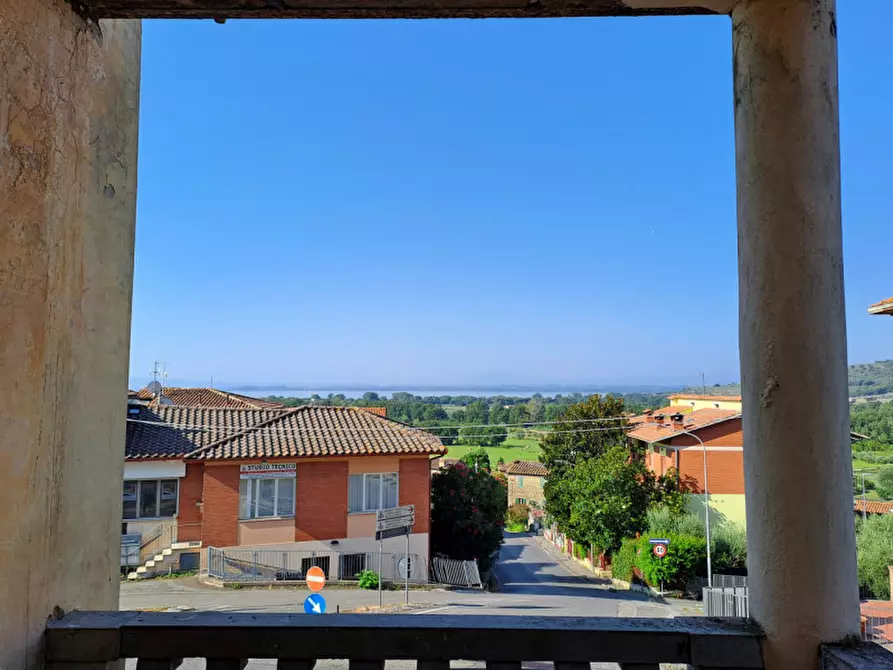 Immagine 4 di Villa in vendita  a Tuoro Sul Trasimeno