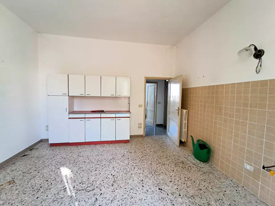 Immagine 7 di Villa in vendita  a Tuoro Sul Trasimeno