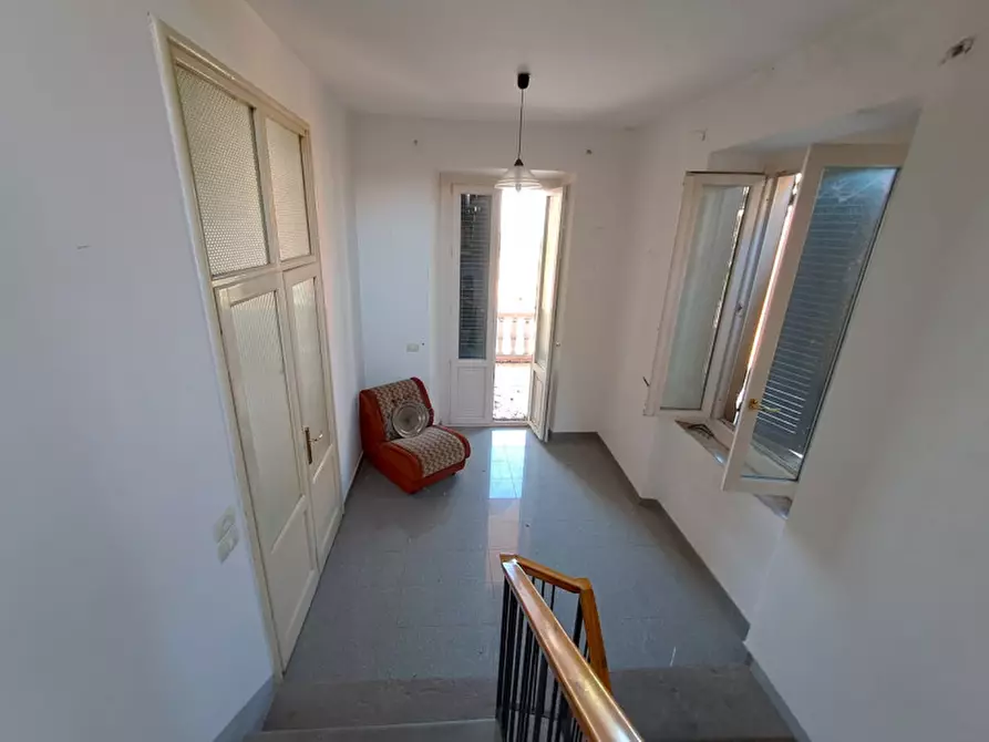 Immagine 14 di Villa in vendita  a Tuoro Sul Trasimeno