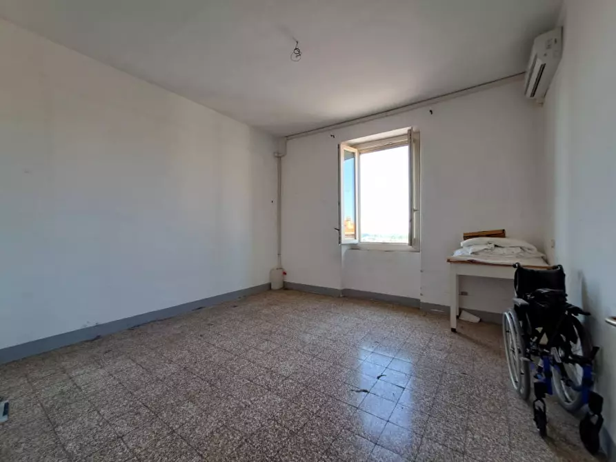 Immagine 16 di Villa in vendita  a Tuoro Sul Trasimeno