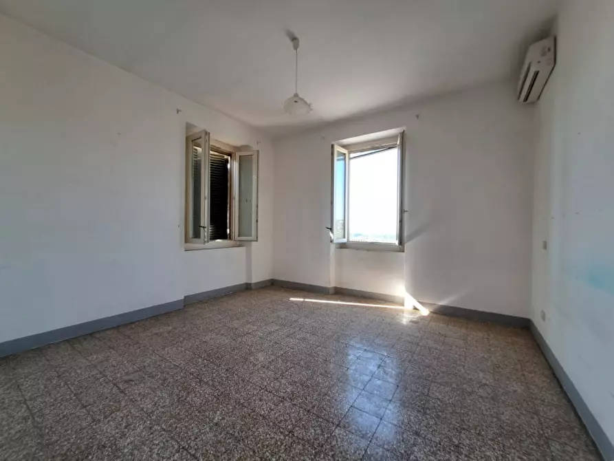 Immagine 21 di Villa in vendita  a Tuoro Sul Trasimeno
